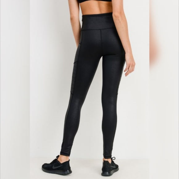 Mono B RED - Highwaist Foil Moto Pocket Leggings - Picture 3 of 6